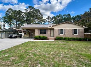 395 Old Boardman Rd, Bladenboro, NC 28320