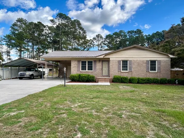 395 Old Boardman Road, Bladenboro, NC 28320