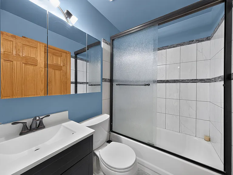 898 Debra Ln — Photo 7
