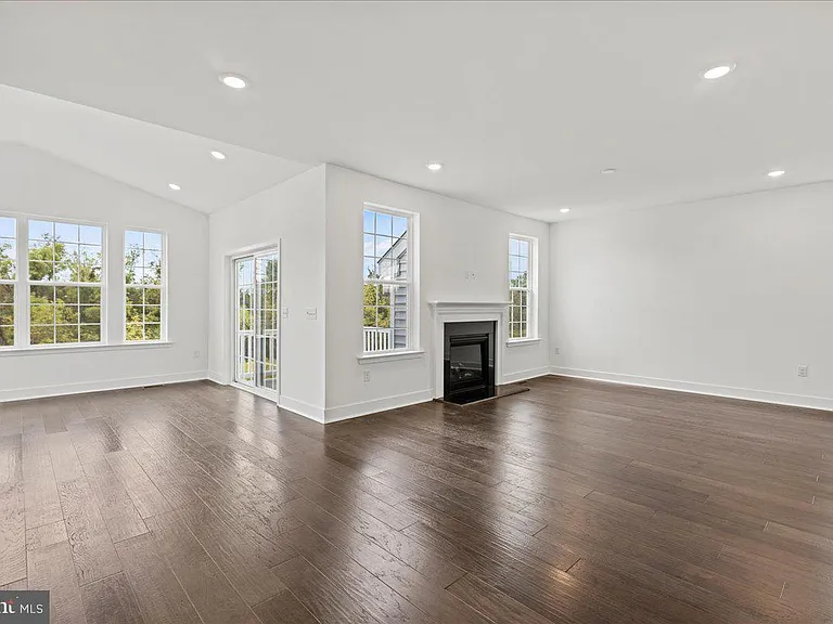 21 William Boyer Dr — Photo 11