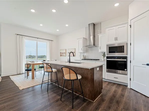 1445 N 163rd St, Basehor, KS 66007