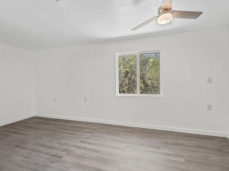 36975 N Sunset Trl — Photo 16