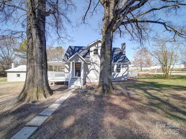 11611 Old Aquadale Rd, Norwood, NC 28128