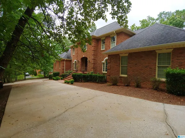 1409 Stonehill Rd, Sylacauga, AL 35150