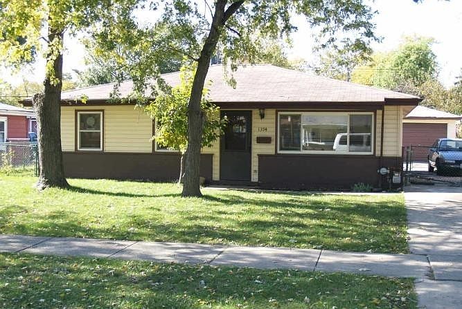 1st image of 1394 Forest Pl