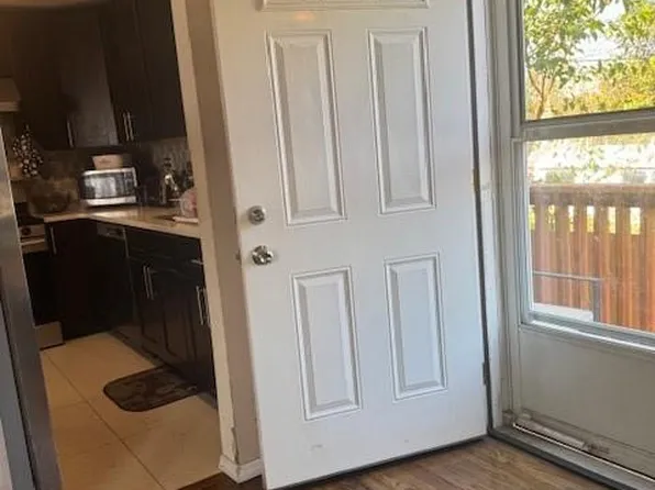 36 Abbey Court image 4 of 18