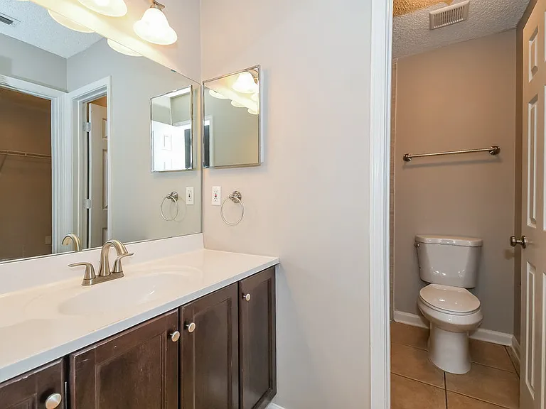 3083 Wavering Ln — Photo 12