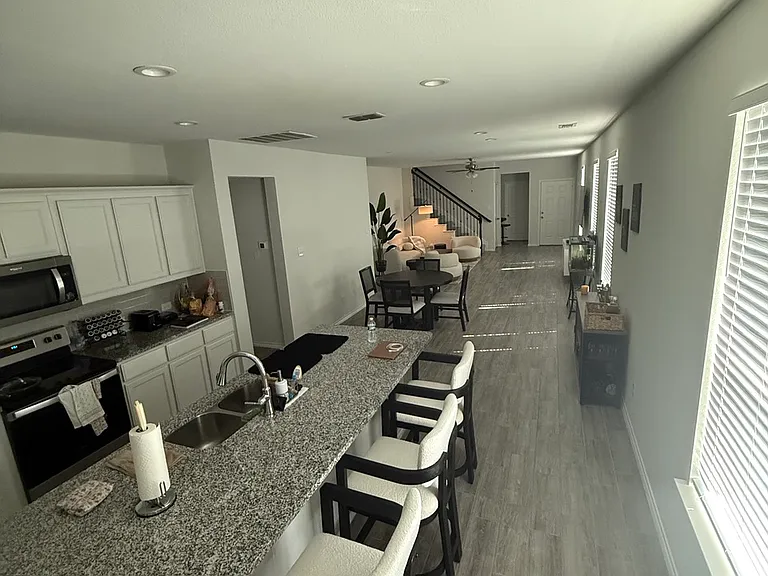 932 Crockett St — Photo 19