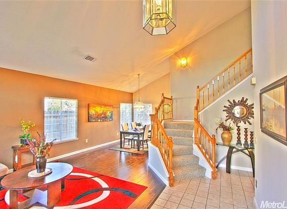 3rd image of 2926 Nolana Ct
