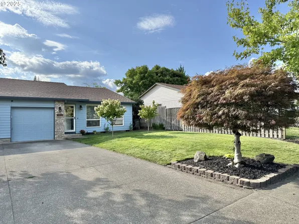 3035 NE Maloney Dr, McMinnville, OR 97128