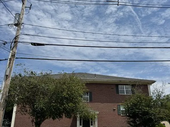 60 Franklin St #1, Stoneham, MA 02180