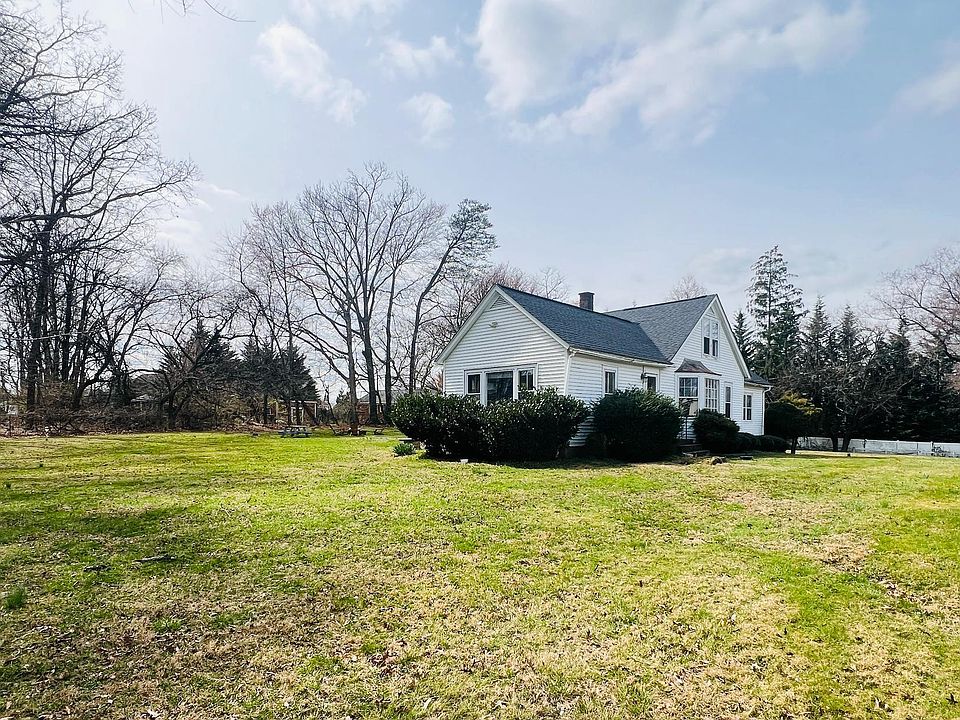 2nd image of 9015 Old Courthouse Rd