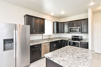 2nd image of 1721 Vernon Dr
