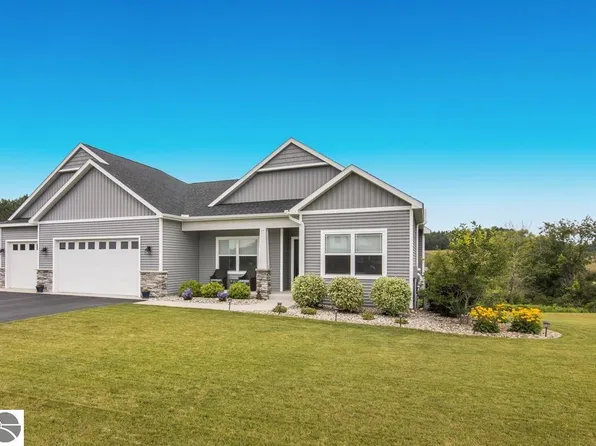 3607 Angling Way, Traverse City, MI 49685