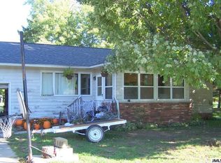 319 S Jackson St, Hanover, MI 49241