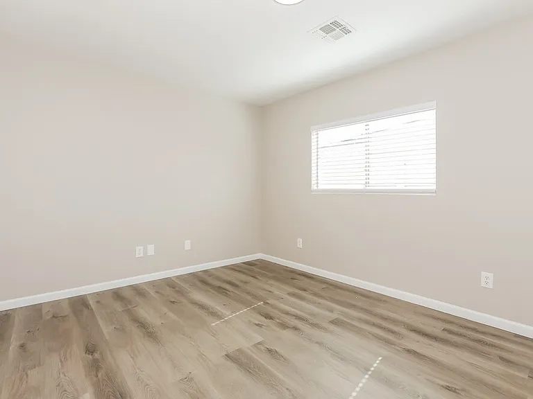 8461 E Lindner Ave — Photo 15
