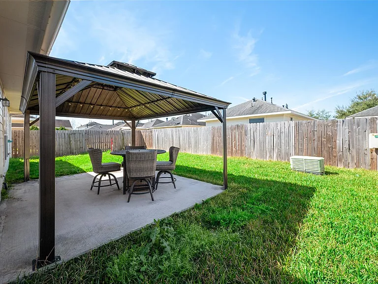 7414 Sabinal Creek Dr — Photo 6