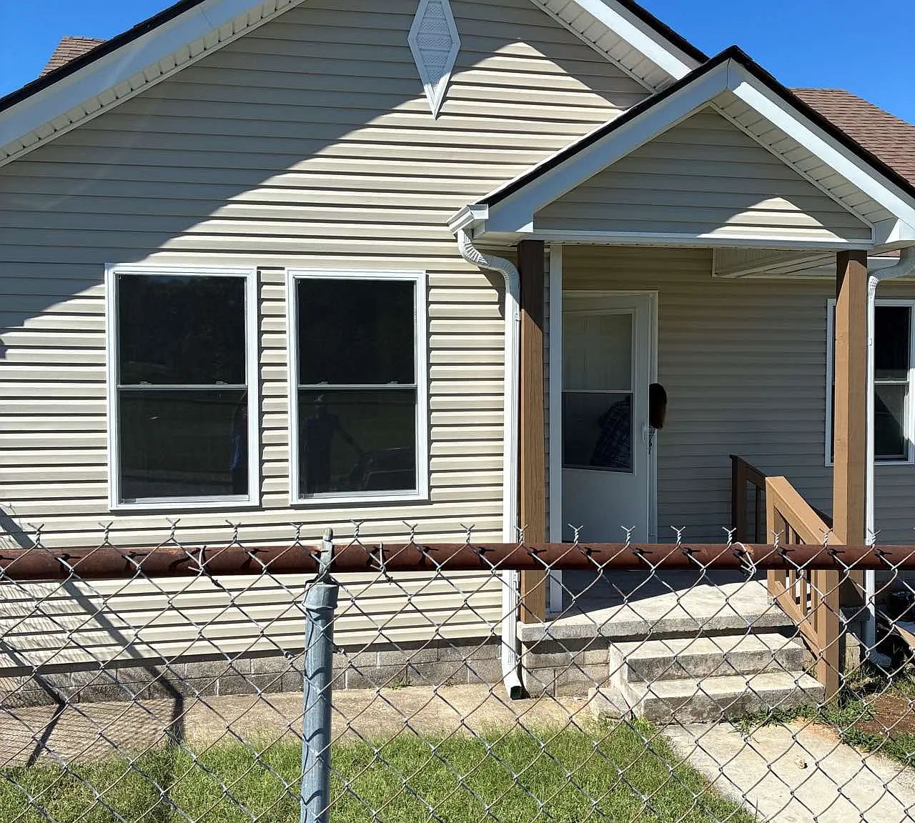 2 bed, 1115 sqft, $1,000 — Photo 1