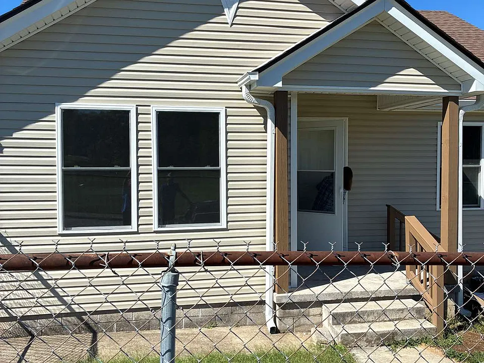 603 Mechanic St