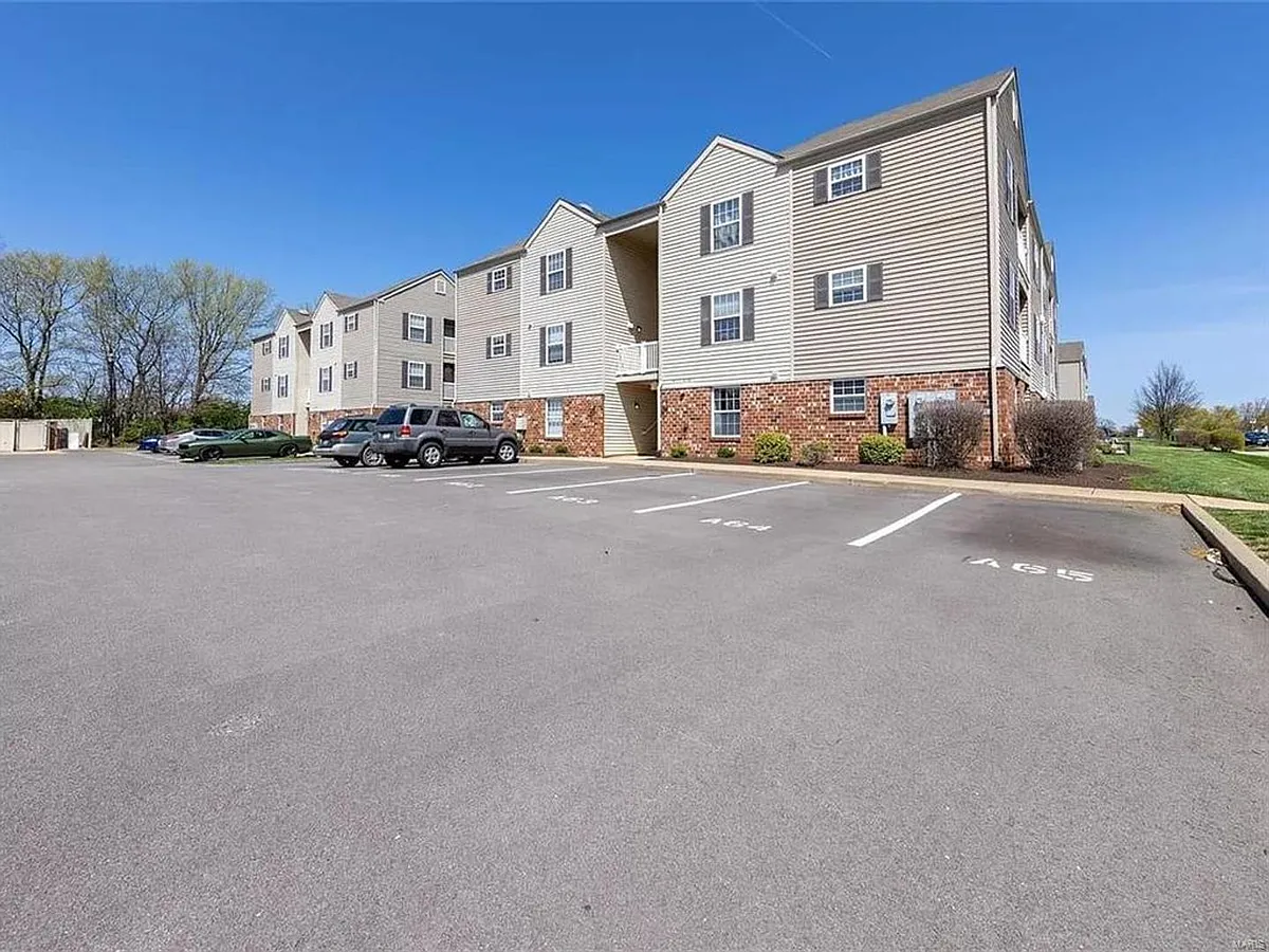 Building Photo - 4133 Welsh Dr