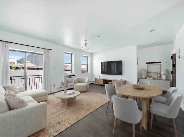 188 Woodpoint Road image 1 of 11