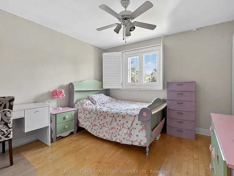 28 Wootten Way N — Photo 32