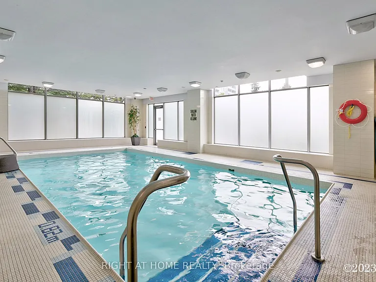5793 Yonge St #1009 — Photo 18
