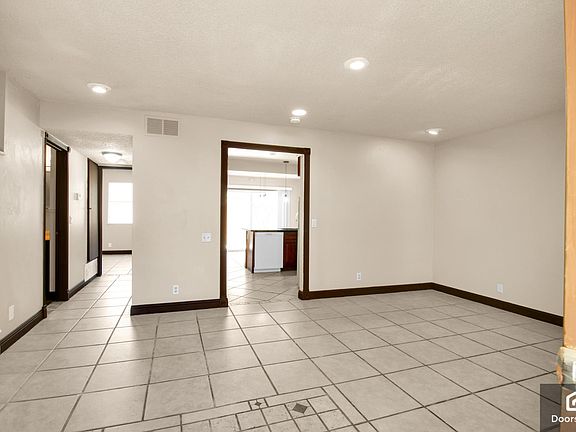 5th image of 4117 Polaris Ave