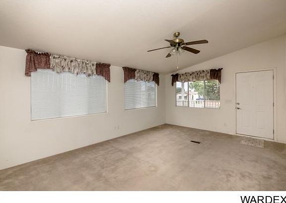 3rd image of 4761 N Tracy Ln