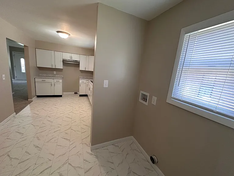 3919 N Audubon Rd — Photo 10