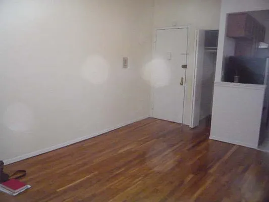 Rented by Picture Realty Inc. | media 42