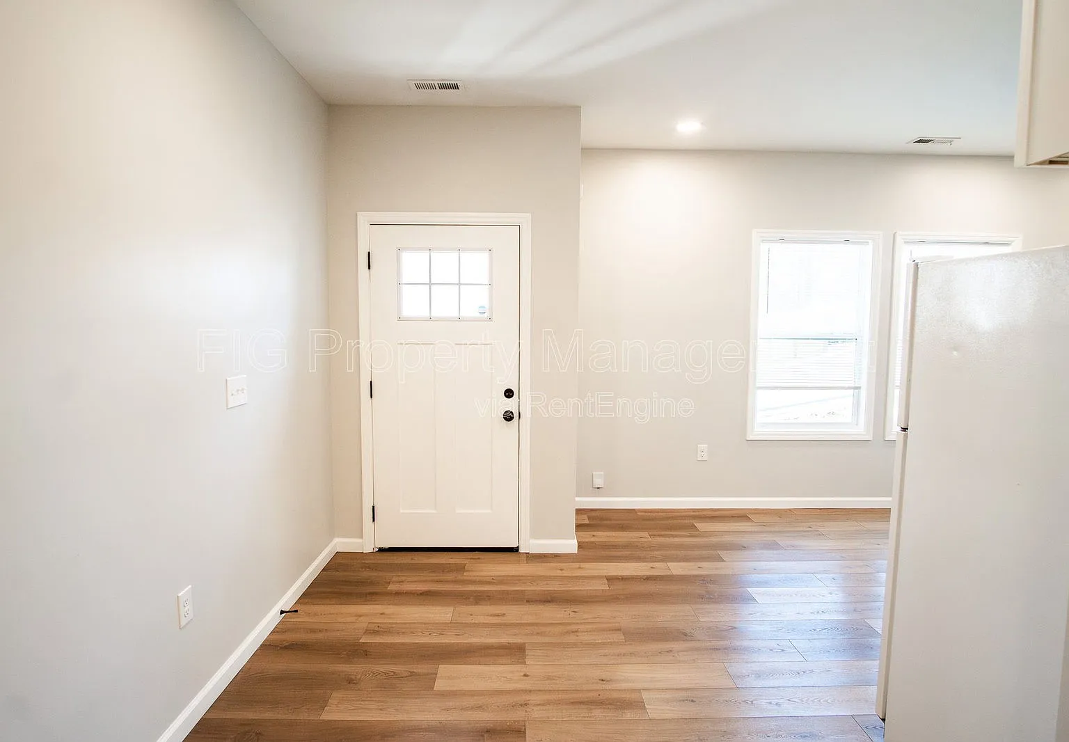 3 bed, 2.0 bath, $1,500 — Photo 4