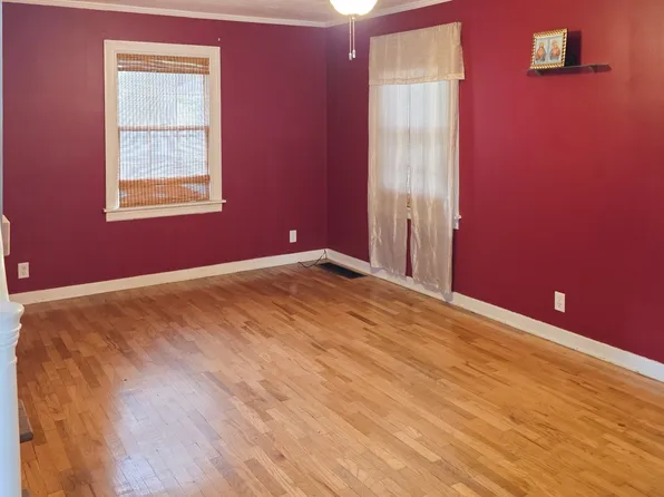 1627 S Pennsylvania Ave, Lansing, MI 48910