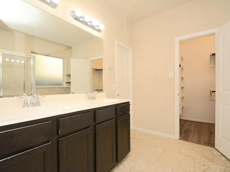 7418 Durango Creek Dr — Photo 24