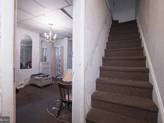 3rd image of 1524 Wharton St