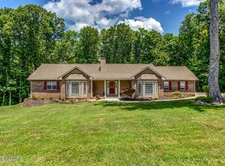 308 Quail Hollow Ln, Clinton, TN 37716