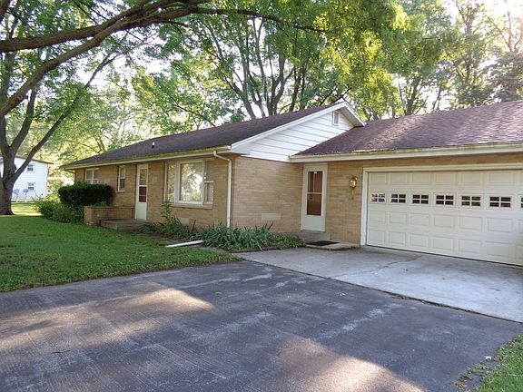 2nd image of 40 Strasma West Dr