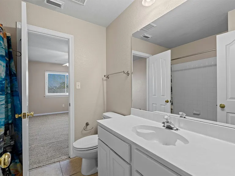 1001 Chickory Ct — Photo 26