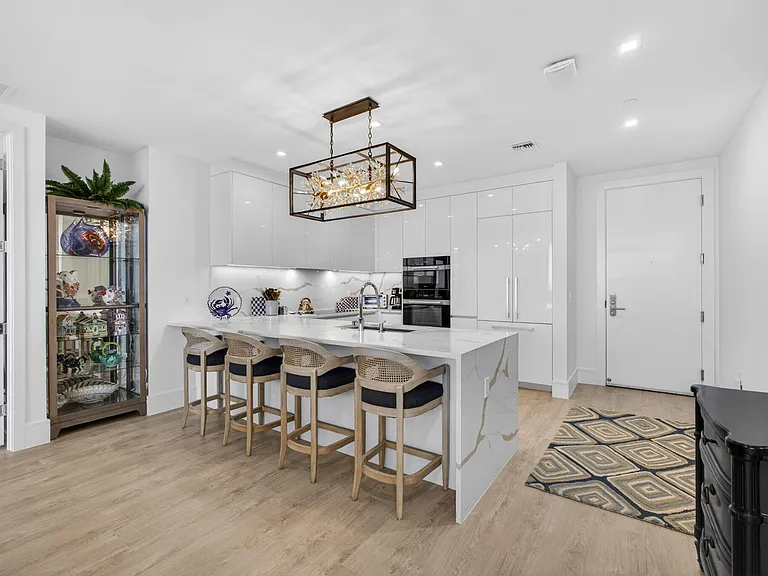 220 Lake Shore Dr #1907 — Photo 11