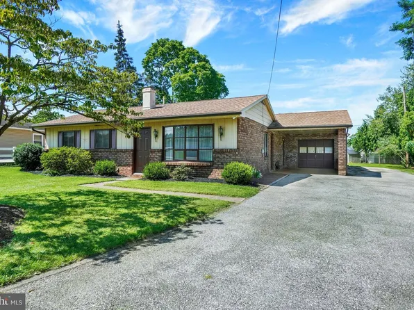 2415 Dunbar Rd, York, PA 17408