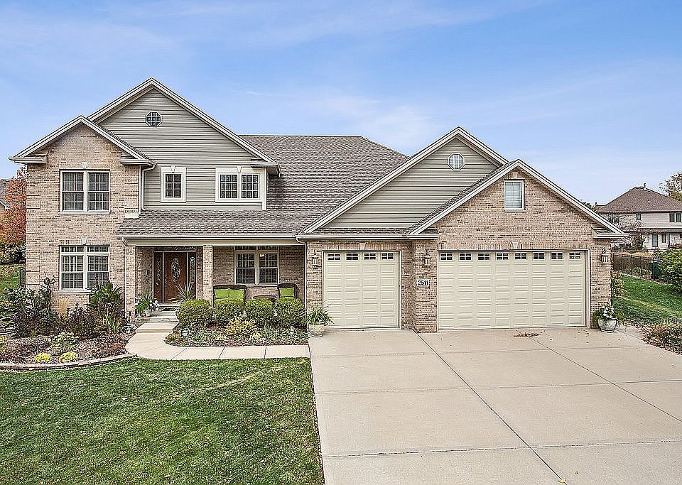 1st image of 2511 Brookridge Dr