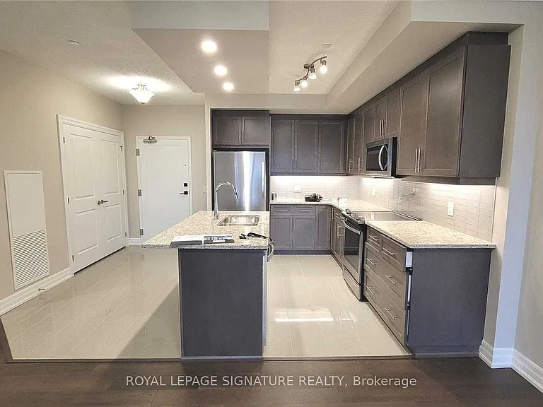 1878 Gordon St #506 — Photo 2