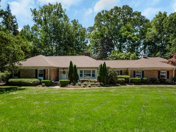 1609 Allerson Ln, Virginia Beach, VA 23455