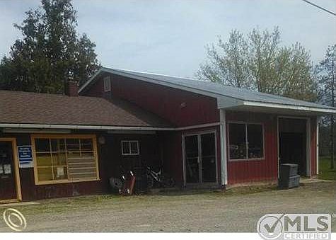 Outbuilding1.jpg
