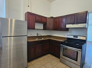 6248 26th St APT 1F, Berwyn, IL 60402