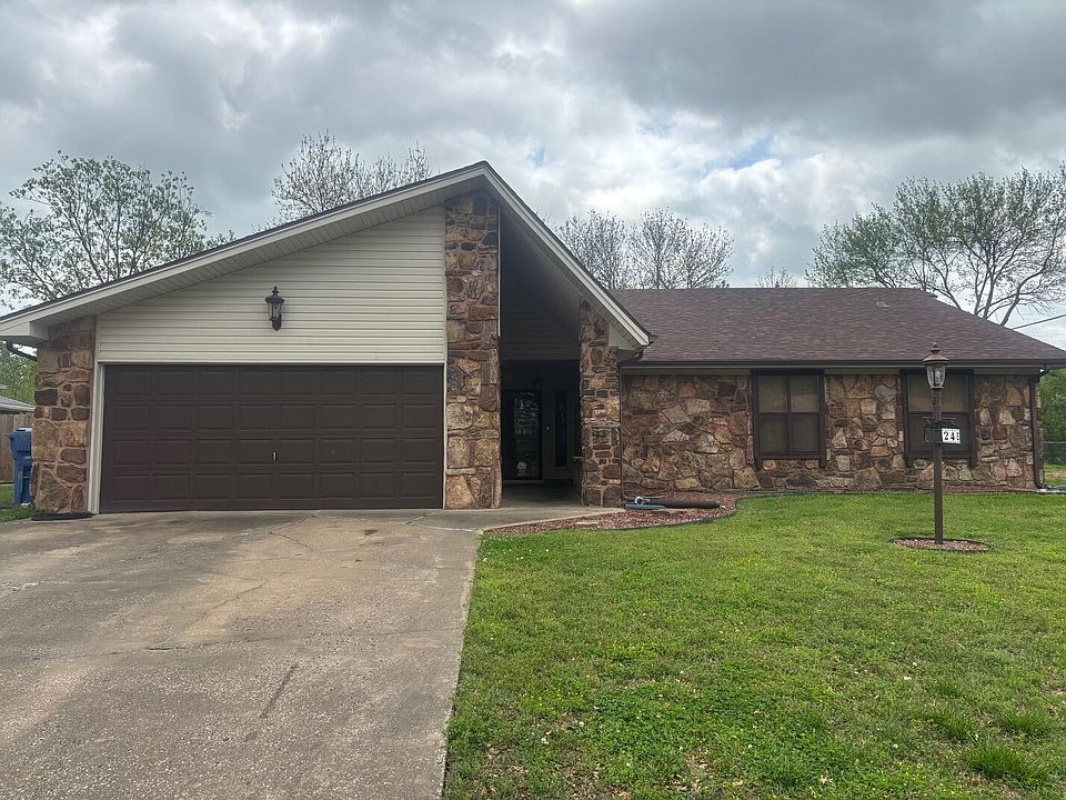 1st image of 1624 Woodlawn Dr