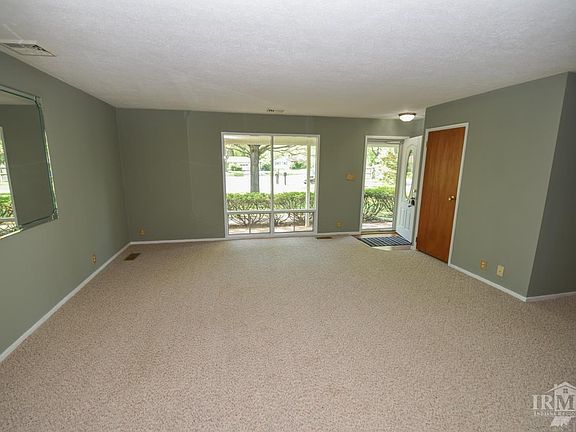 3rd image of 2613 W Glen Ter