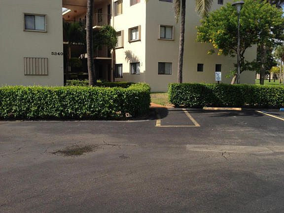 5th image of 5340 Las Verdes Cir APT 121