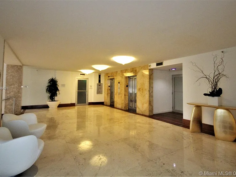 5151 Collins Ave #1030 — Photo 25
