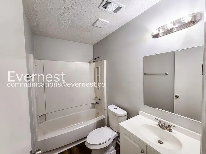 5611 La Fleur Trl — Photo 10